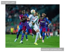 里弗斯：我们的区域联防和盯人防守都能更好，还要简化内线轮转